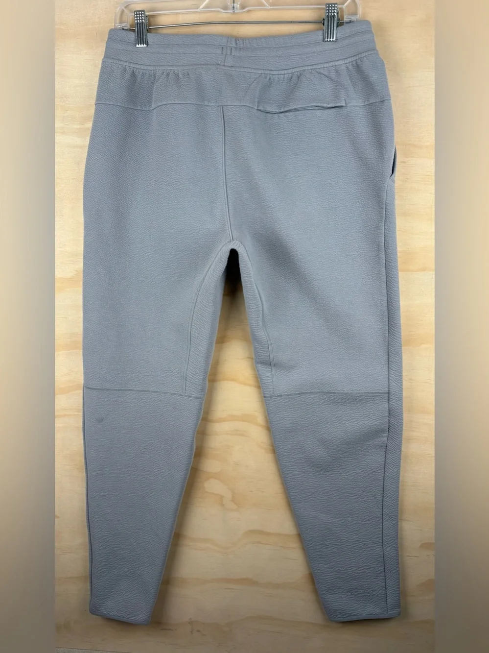 Lululemon Joggers Mens Medium Gray Textured Space Classic Tapered Activewear